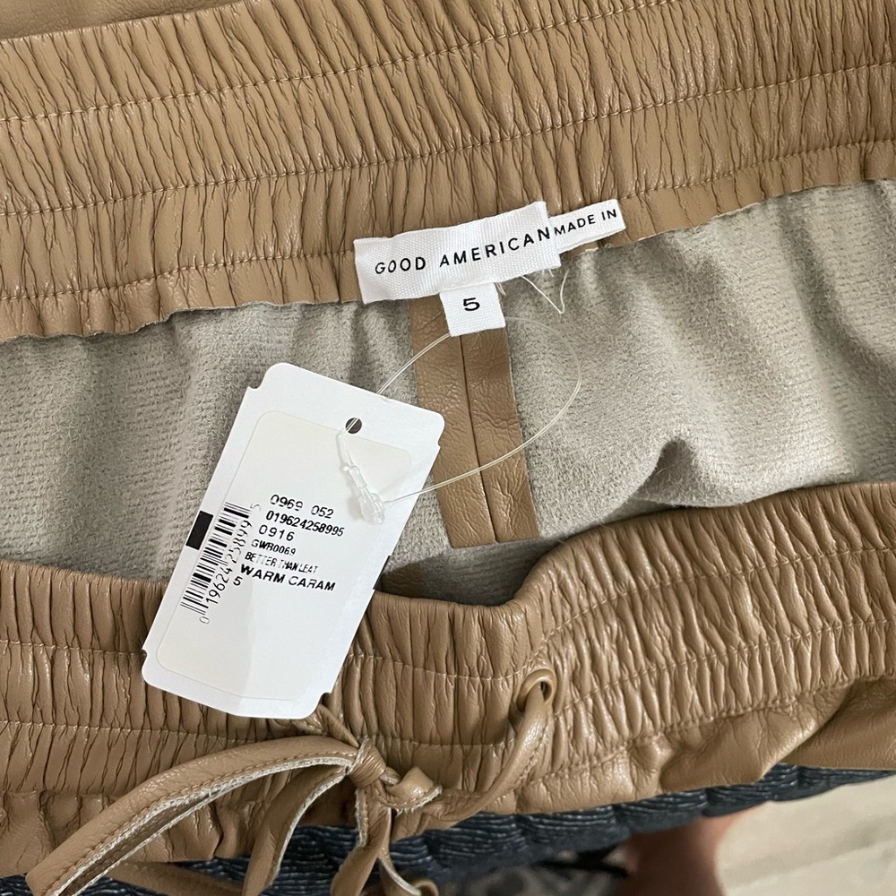 Good American Tan High Waist Luxe Faux Leather Shorts - Picture 5 of 5